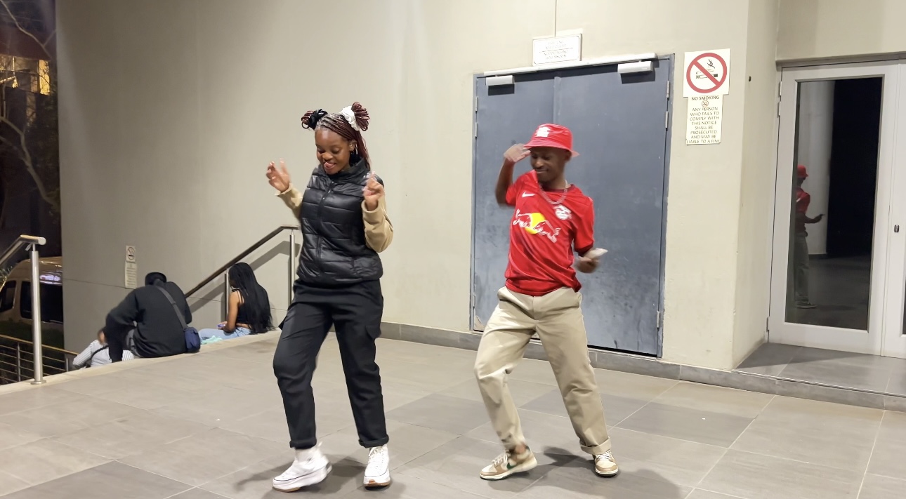 Famous dancer, Tebza and Charmane performs for guests at the “If He/She can Do it, I can Do It” event.