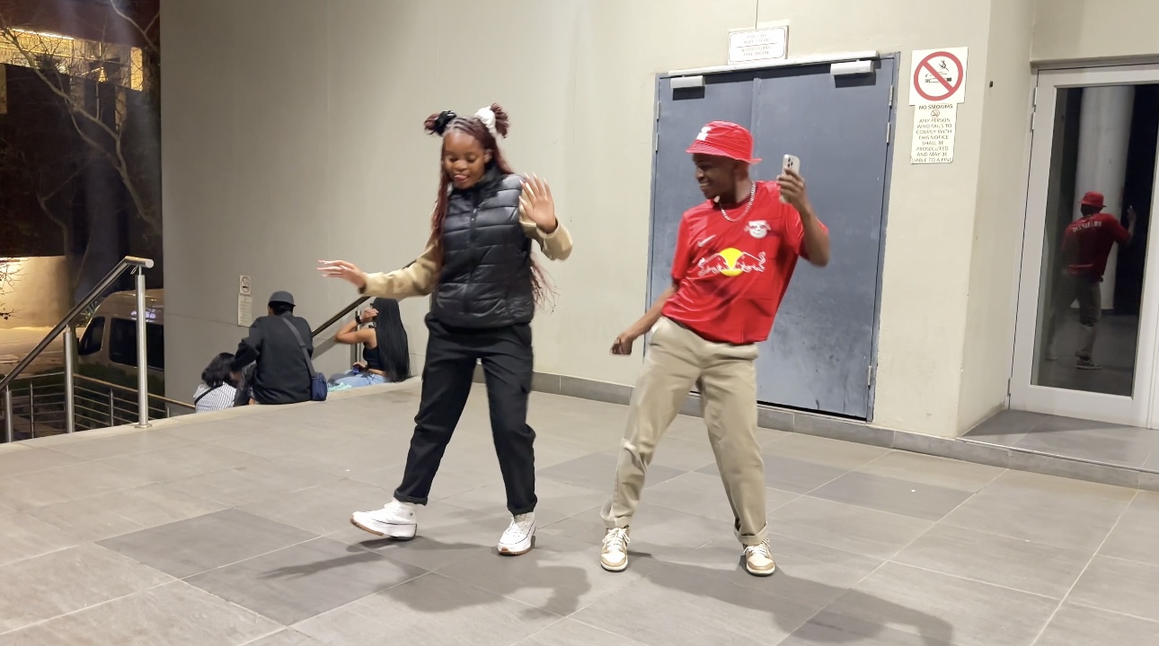 Famous dancer, Tebza and Charmane performs for guests at the “If He/She can Do it, I can Do It” event.